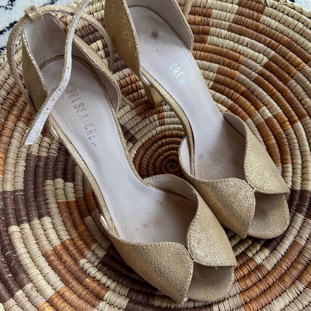 Chelsea Crew “Lola” heels in gold